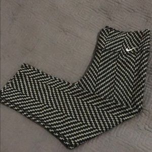 Nike Dri-Fit crop leggings